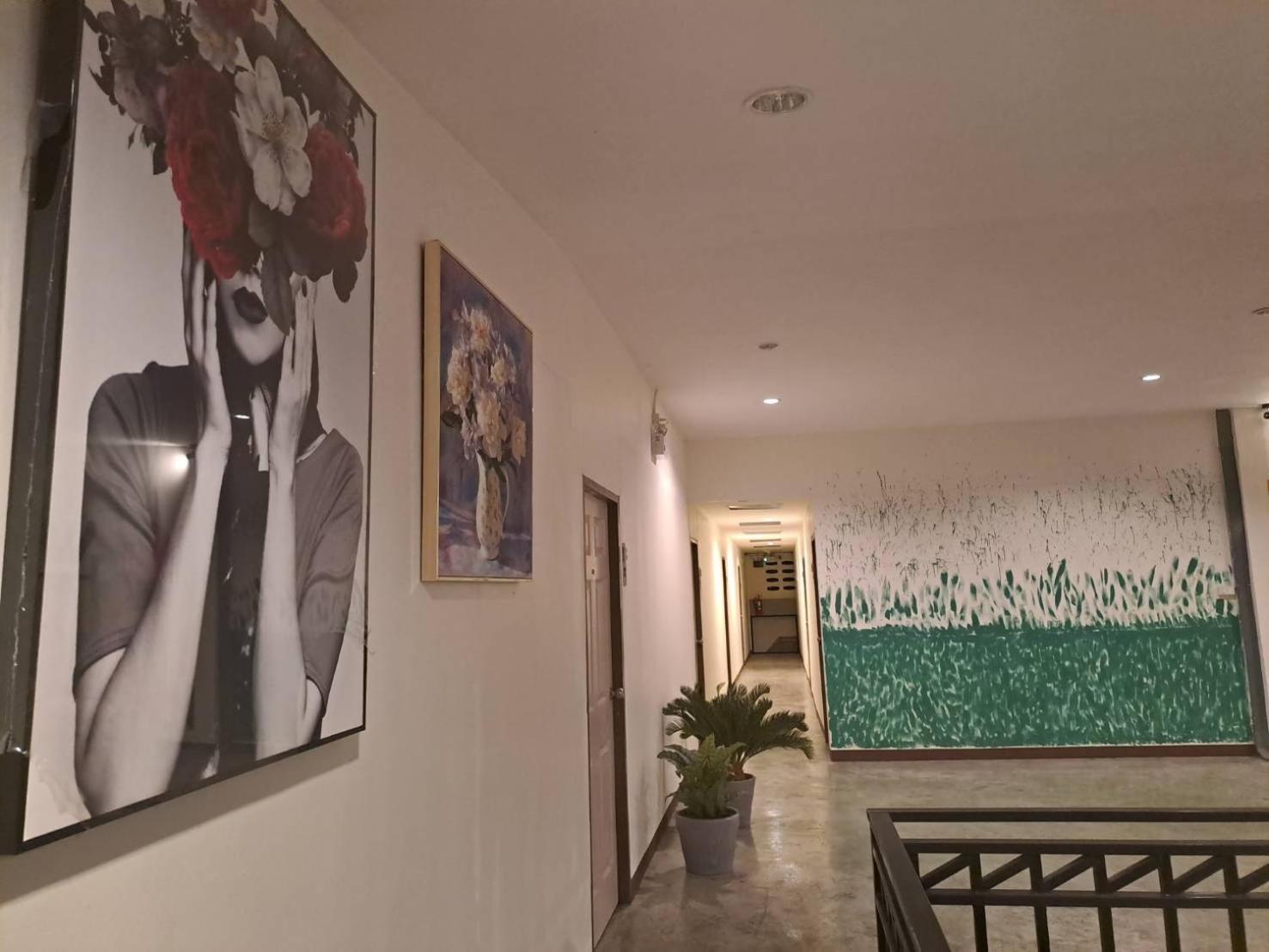 Wake Up @Lanta Hotel : Cafe Koh Lanta Exterior photo