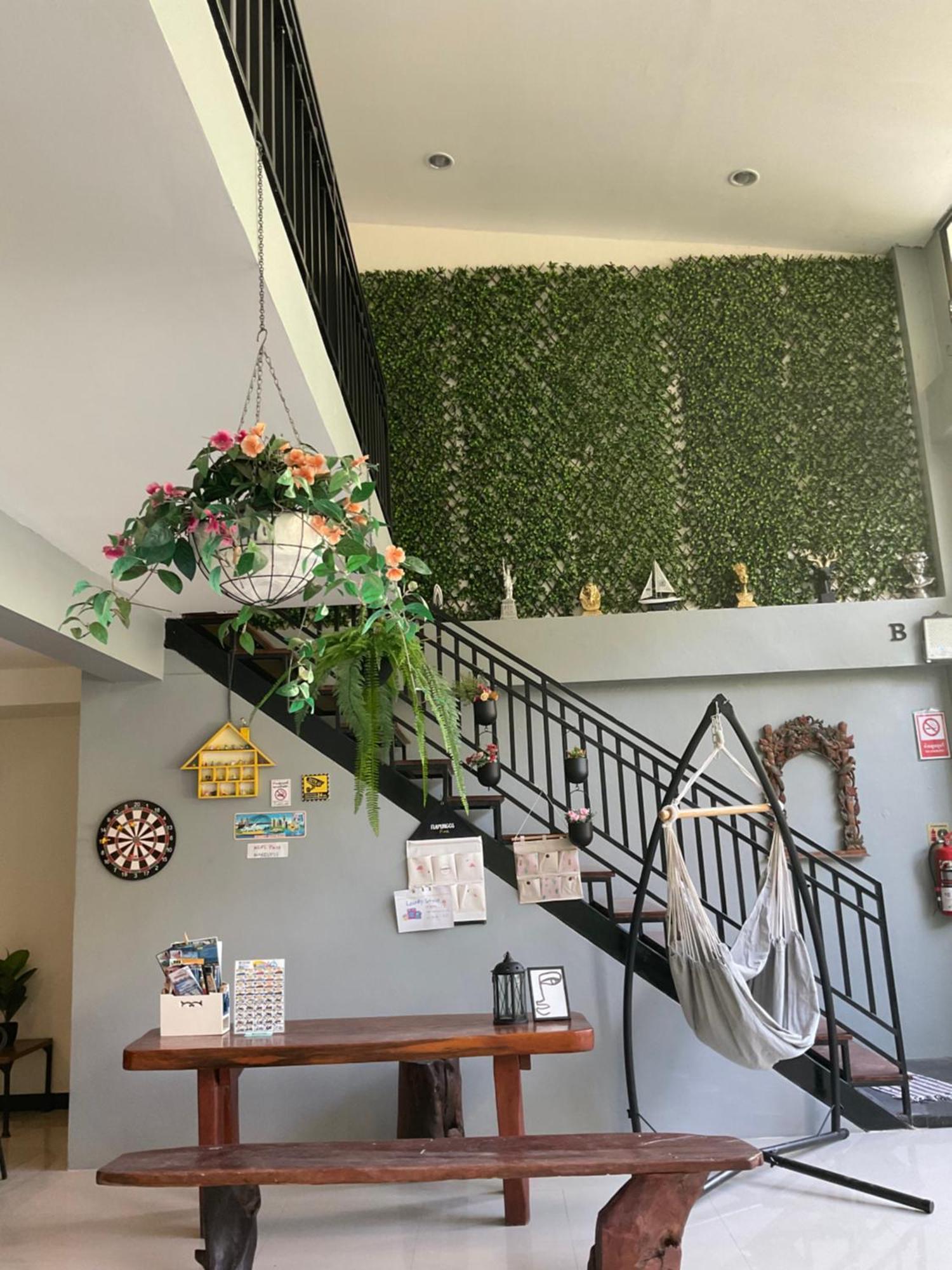 Wake Up @Lanta Hotel : Cafe Koh Lanta Exterior photo